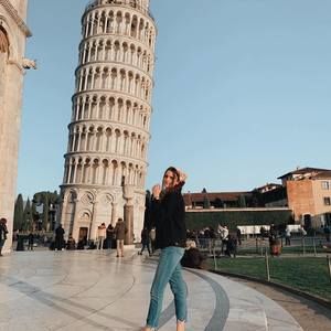 Meet your Posher, Emily